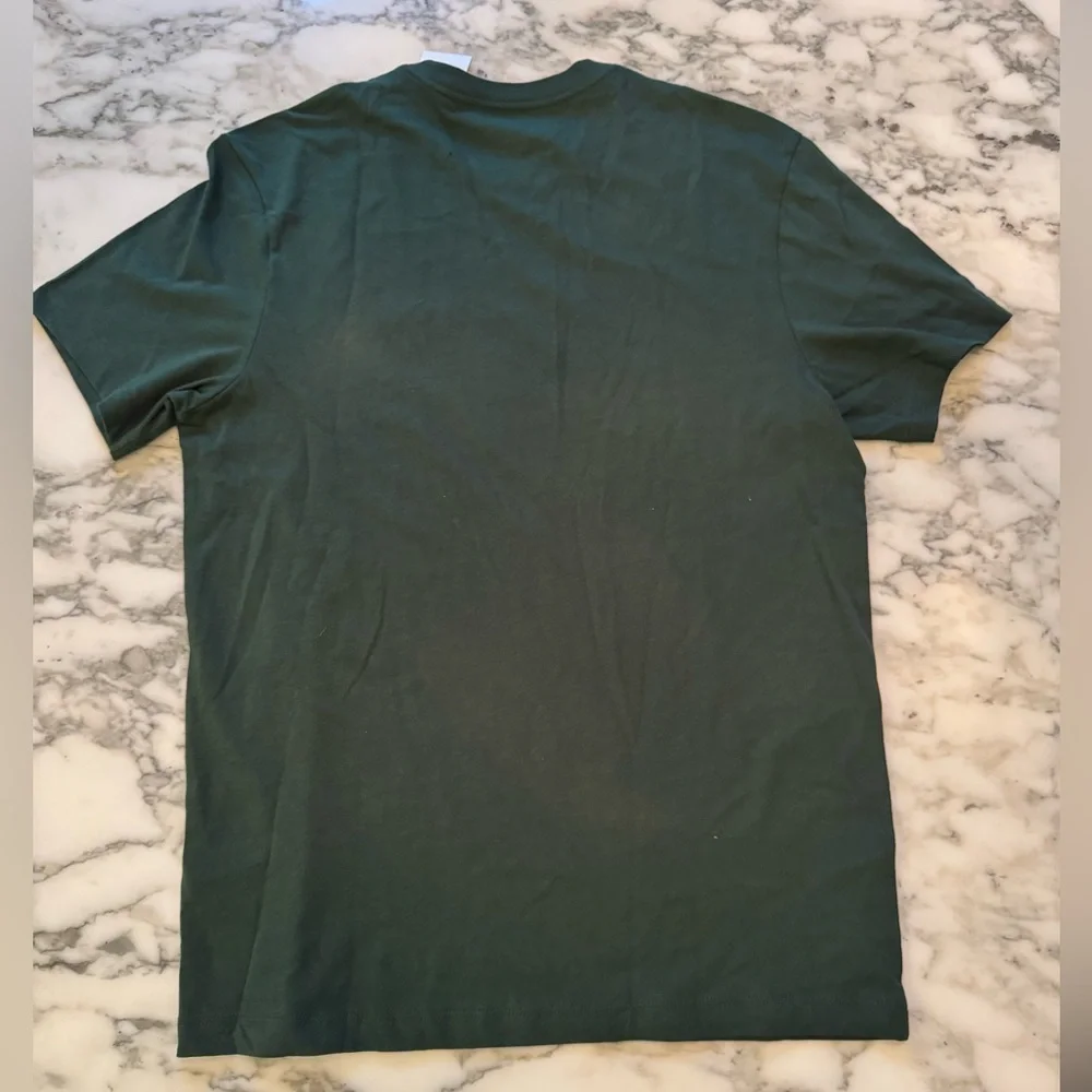 NWT J. Crew Men's Washed Jersey T-shirt New Size Small - two small holes in back